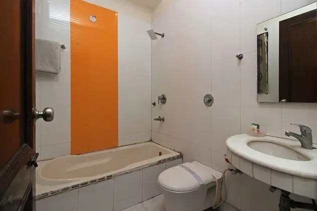 Standard Tek Büyük veya İki Ayrı Yataklı Oda, 1 Çift Kişilik Yatak, Özel Banyo