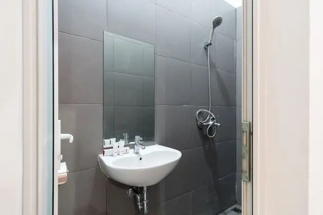 Standard Tek Büyük Yataklı Oda