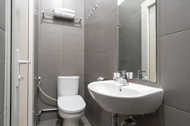 Standard Tek Büyük Yataklı Oda
