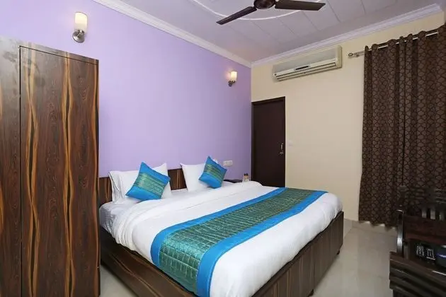 Standard Tek Büyük veya İki Ayrı Yataklı Oda, 1 Çift Kişilik Yatak, Özel Banyo