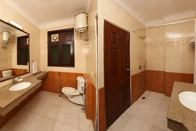 Standard Tek Büyük veya İki Ayrı Yataklı Oda, 1 Çift Kişilik Yatak, Özel Banyo