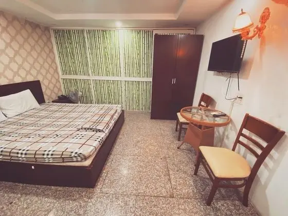 Standard Tek Büyük Yataklı Oda