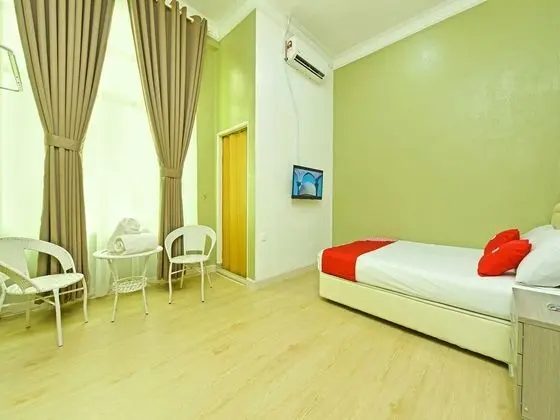 Deluxe Tek Büyük Yataklı Oda