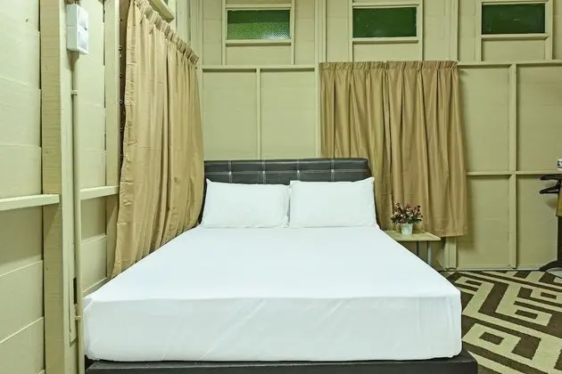 Deluxe Tek Büyük Yataklı Oda, Bahçe Manzaralı
