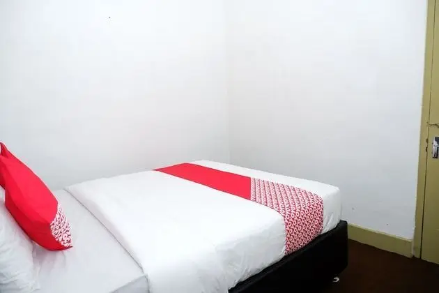 Family Tek Büyük Yataklı Oda