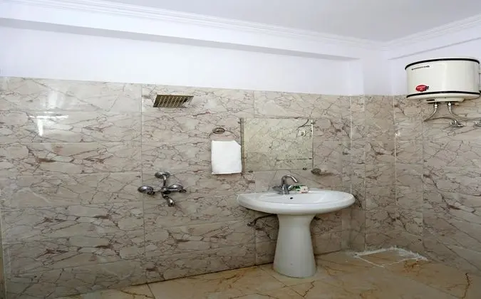 Standard Tek Büyük veya İki Ayrı Yataklı Oda, 1 Çift Kişilik Yatak, Özel Banyo
