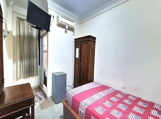 Standard Tek Büyük Yataklı Oda