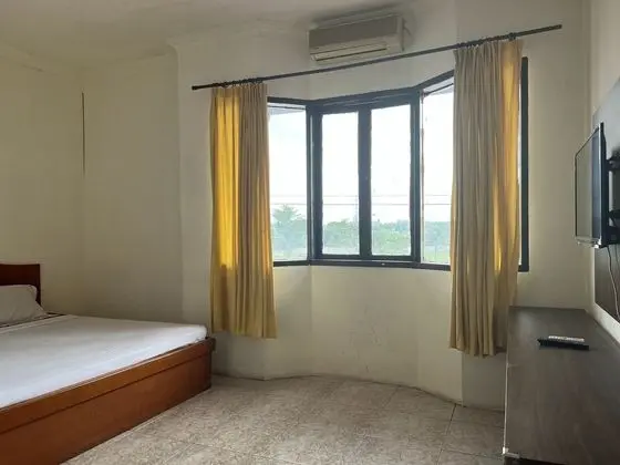 Standard Tek Büyük Yataklı Oda