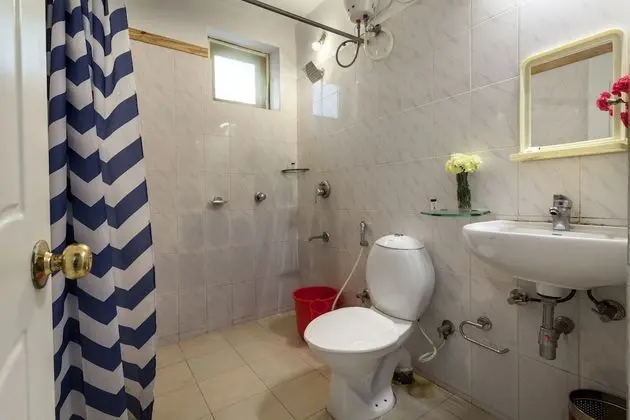Standard Tek Büyük veya İki Ayrı Yataklı Oda, Özel Banyo