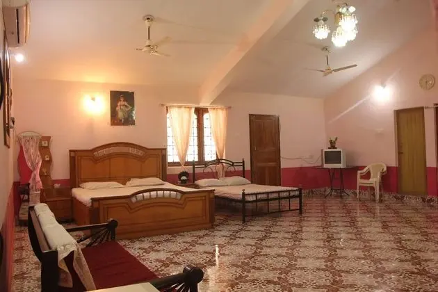 Tek Büyük veya İki Ayrı Yataklı Oda