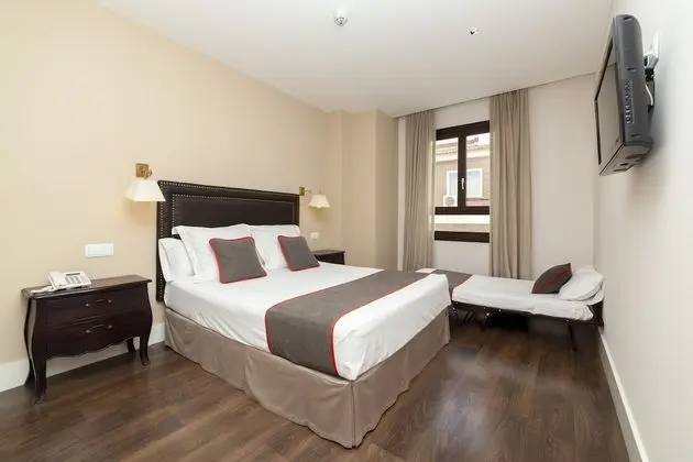 Tek Büyük Yataklı Oda