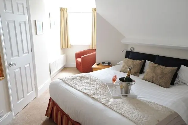 Deluxe Tek Büyük Yataklı Oda, Banyolu/Duşlu, Deniz Manzaralı (with bath or shower)