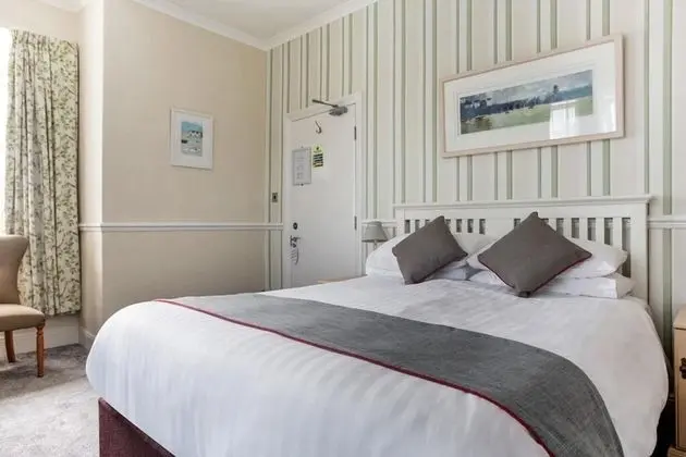 Deluxe Tek Büyük Yataklı Oda, Banyolu/Duşlu, Deniz Manzaralı (with bath or shower)