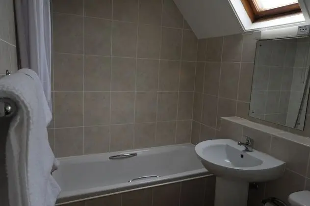 Standard Tek Büyük Yataklı Oda, Banyolu/Duşlu (with bath or shower)