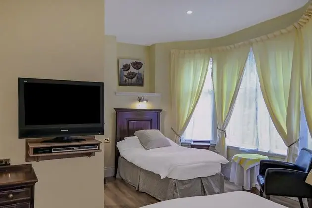 Deluxe Üç Kişilik Oda, Birden Çok Yatak