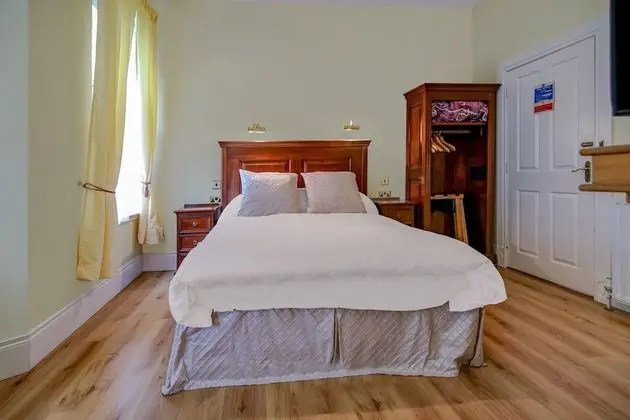 Deluxe Üç Kişilik Oda, Birden Çok Yatak