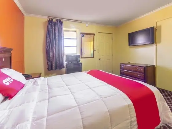 Oda, 1 Büyük (Queen) Boy Yatak, Sigara İçilebilir