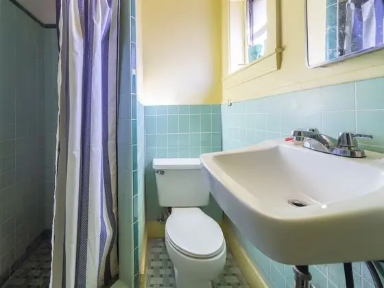 Oda, 1 Büyük (Queen) Boy Yatak, Sigara İçilebilir