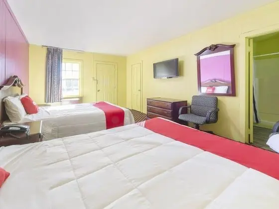 Oda, 2 Çift Kişilik Yatak, Sigara İçilebilir