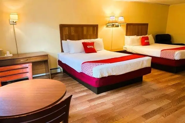 Oda, 2 Büyük (Queen) Boy Yatak