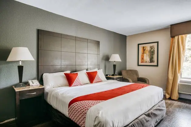 Oda Deluxe King Bed