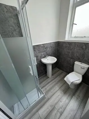 Comfort Tek Büyük Yataklı Oda, Banyolu/Duşlu