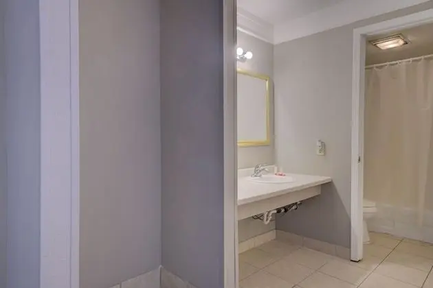 Premium Oda, 1 En Büyük (King) Boy Yatak