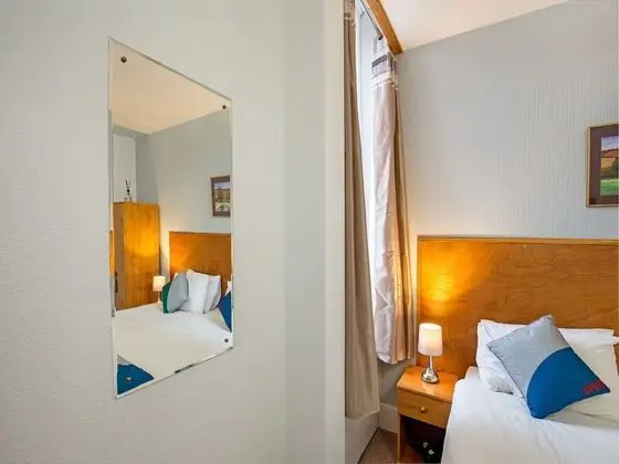 Deluxe Üç Kişilik Oda, Birden Çok Yatak