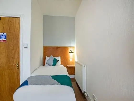 Deluxe Üç Kişilik Oda, Birden Çok Yatak