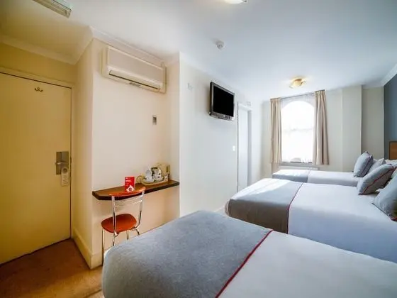 Deluxe Üç Kişilik Oda
