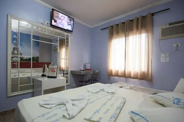 Üç Kişilik Oda, Birden Çok Yatak