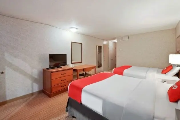 Oda, 2 Büyük (Queen) Boy Yatak, Havuz Manzaralı