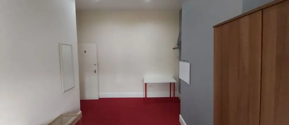 Standard Üç Kişilik Oda, Ortak Banyo