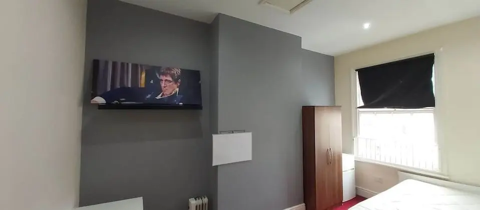 Standard Üç Kişilik Oda, Ortak Banyo