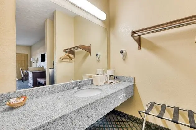 Oda, 1 En Büyük (King) Boy Yatak, Sigara İçilebilir