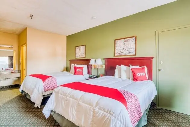 Oda, 2 Büyük (Queen) Boy Yatak