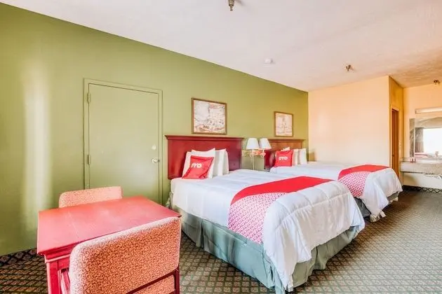 Oda, 2 Büyük (Queen) Boy Yatak, Sigara İçilebilir