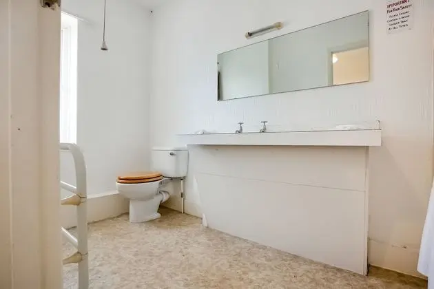 Standard Dört Kişilik Oda, Birden Çok Yatak