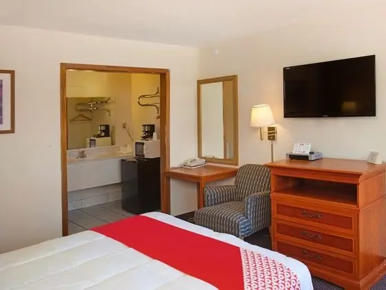 Oda, 1 Büyük (Queen) Boy Yatak