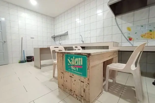 Tek Büyük Yataklı Oda, Ortak Banyo
