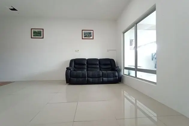 Tek Büyük Yataklı Oda, Ortak Banyo