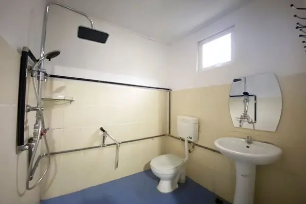 Üç Kişilik Oda, Özel Banyo