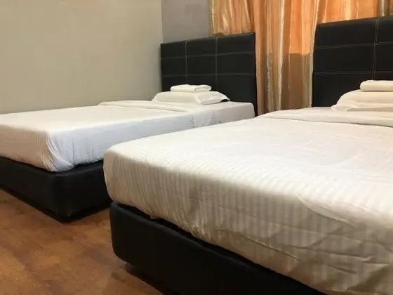 Üç Kişilik Oda, Ortak Banyo