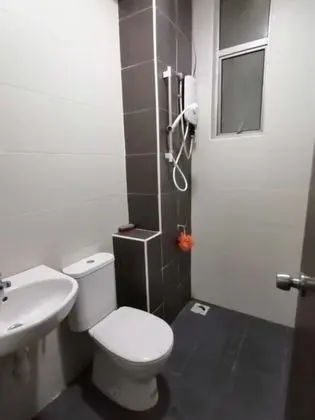 Tek Kişilik Oda, Ortak Banyo