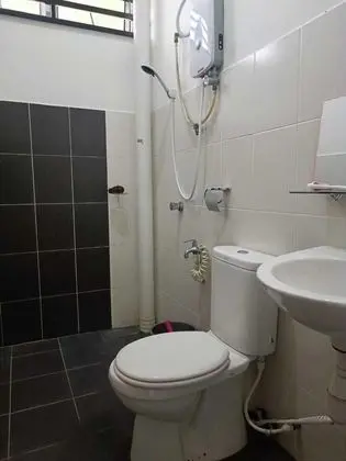 Tek Kişilik Oda, Ortak Banyo