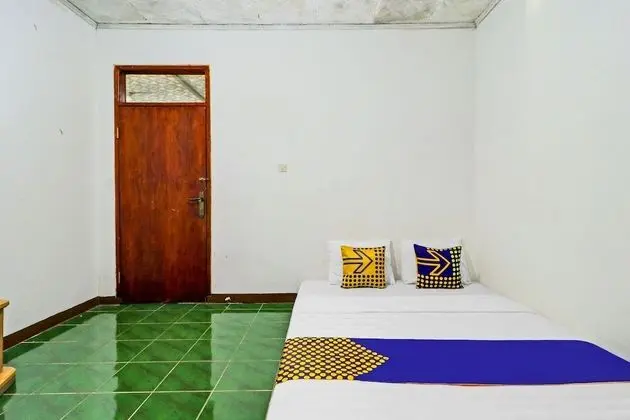 Economy Tek Büyük Yataklı Oda