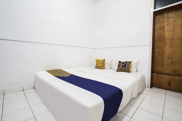 Economy Tek Büyük Yataklı Oda