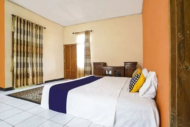 Economy Tek Büyük Yataklı Oda