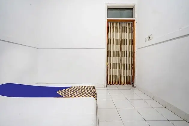 Economy Tek Büyük Yataklı Oda