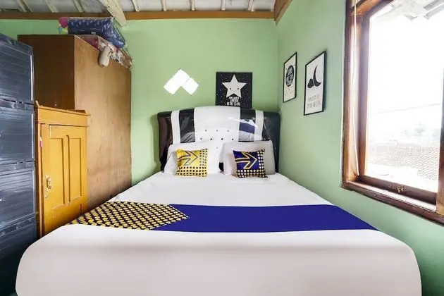 Economy Tek Büyük Yataklı Oda